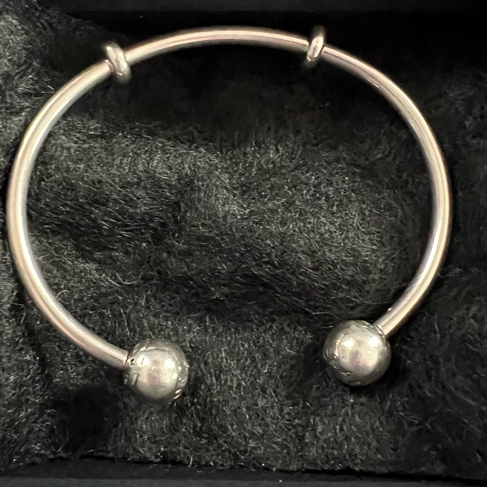 Authentic PANDORA Moments Sterling Silver Open Cuff Bangle Slide Bracelet